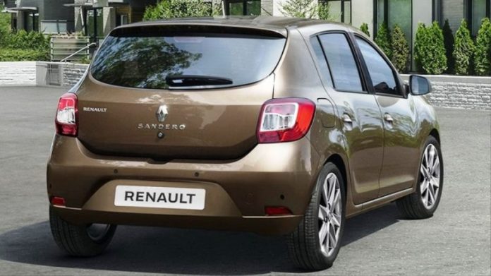 Renault SANDERO вид сзади