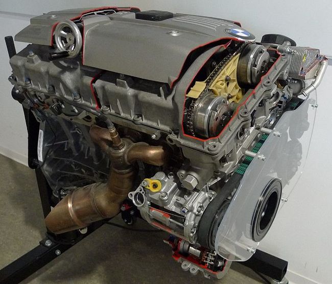 Двигатель BMW N52 в разрезе