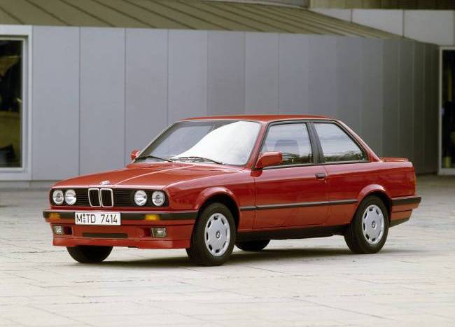 bmw 318i 2000 года выпуска тип двигателя