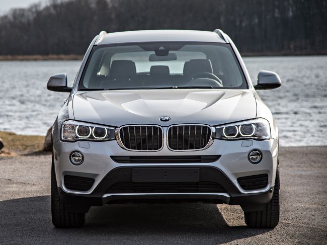 Обновленная версия BMW X3 F25