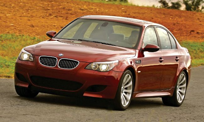 Фото BMW M5 E60 S