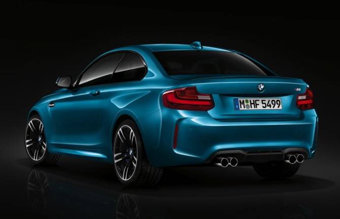 BMW M2 F87 - задняя часть