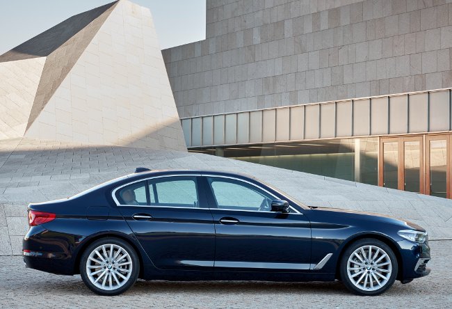 BMW-530d-G30-xDrive-Luxury-Line