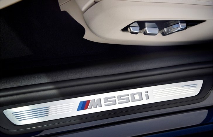 Дверной-порог-BMW-M550i-xDive-G30-5-Series