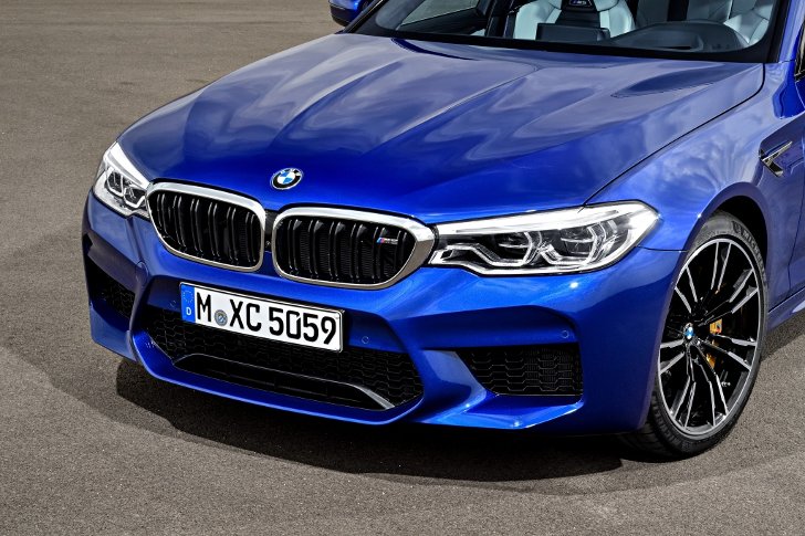 BMW M5 F90 - фото 9