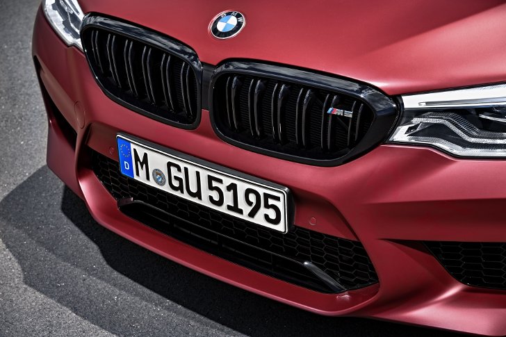 BMW M5 First Edition F90 - фото 6